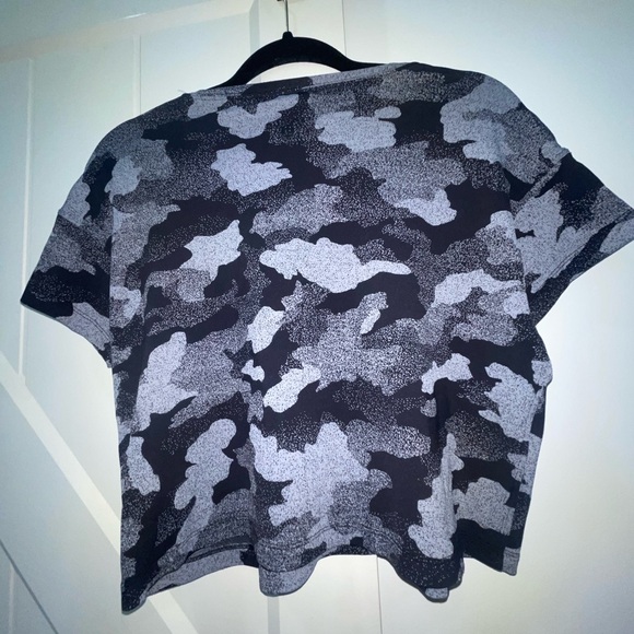 Lulu cropped shirt - Picture 3 of 3